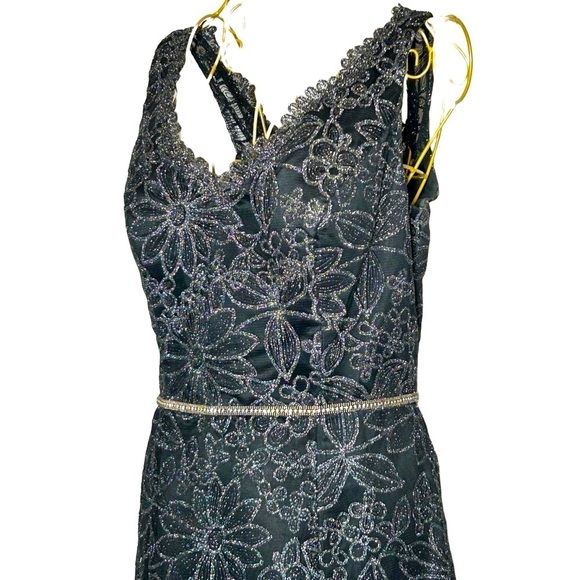 JS Collections Mermaid Black Dress, V-Neck & Shimmery Silver Florals, Large (12) - Picture 9 of 16